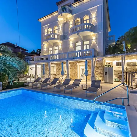 Appartamento Luxury Ii *