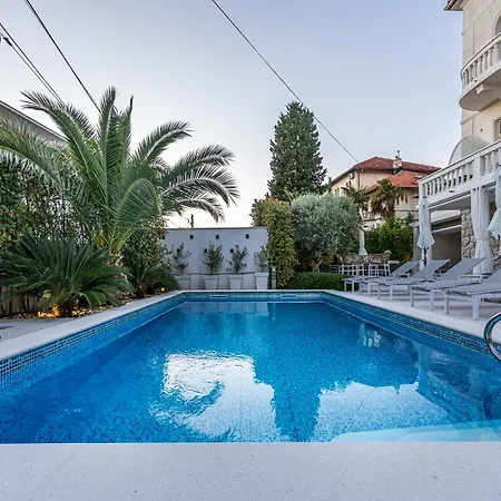 Apartamento Luxury Ii